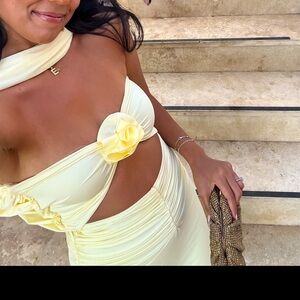 MAYGEL CORONEL
Mulett Dress in Vanilla